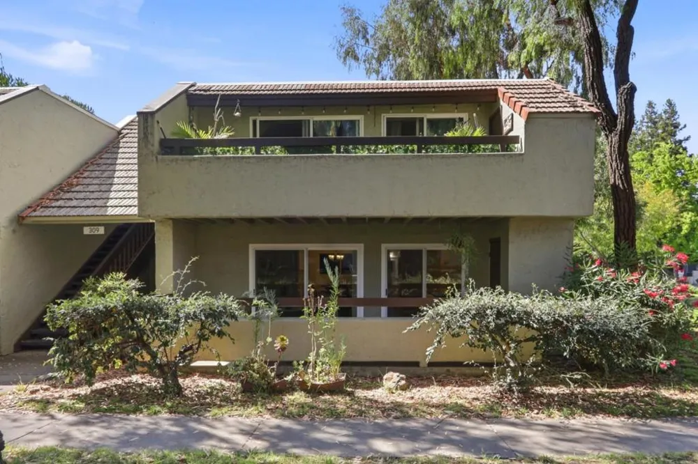 309 Tradewinds Drive #15 San Jose, CA 95123
