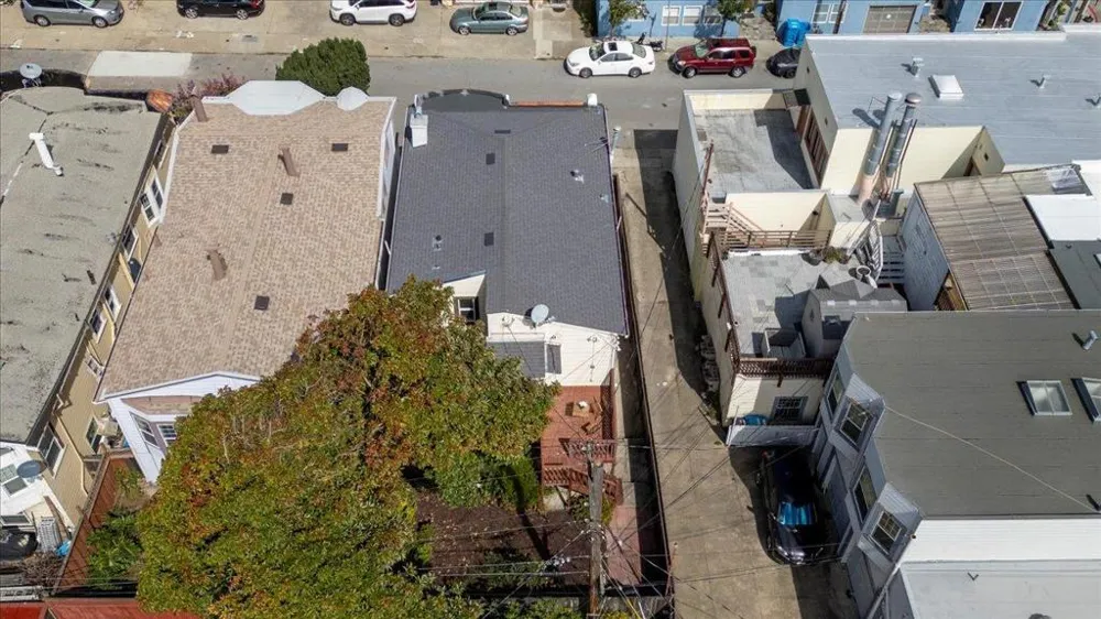 25 Colonial Way San Francisco, CA 94112