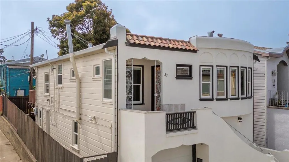 25 Colonial Way San Francisco, CA 94112