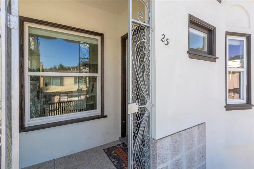 25 Colonial Way San Francisco, CA 94112