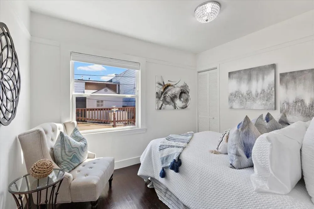25 Colonial Way San Francisco, CA 94112