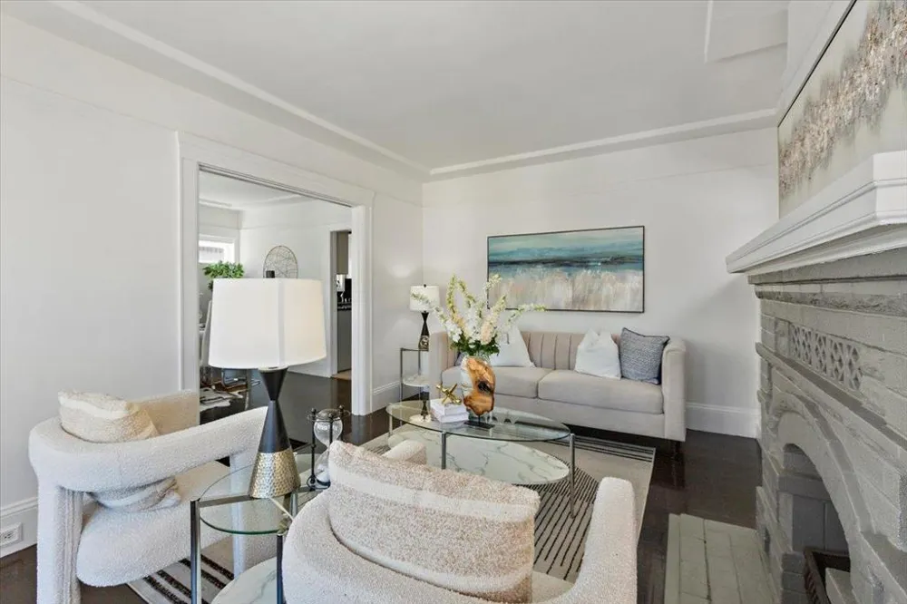 25 Colonial Way San Francisco, CA 94112
