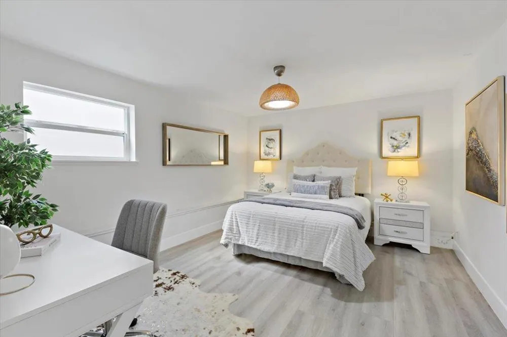 25 Colonial Way San Francisco, CA 94112
