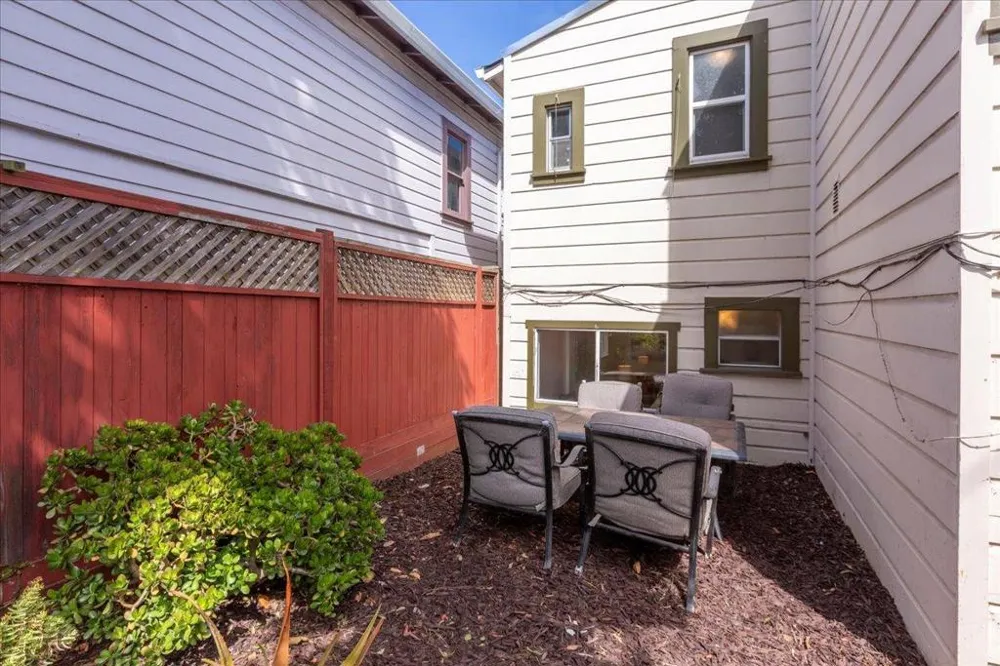 25 Colonial Way San Francisco, CA 94112