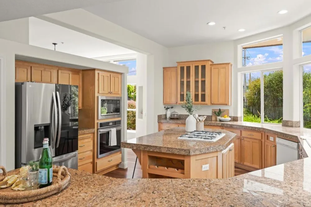3210 Churnside Lane Santa Cruz, CA 95062