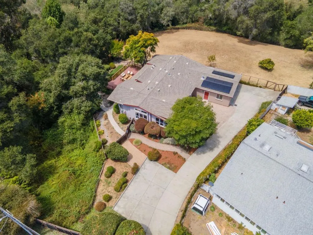 3210 Churnside Lane Santa Cruz, CA 95062