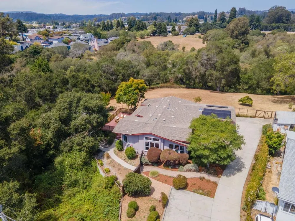 3210 Churnside Lane Santa Cruz, CA 95062