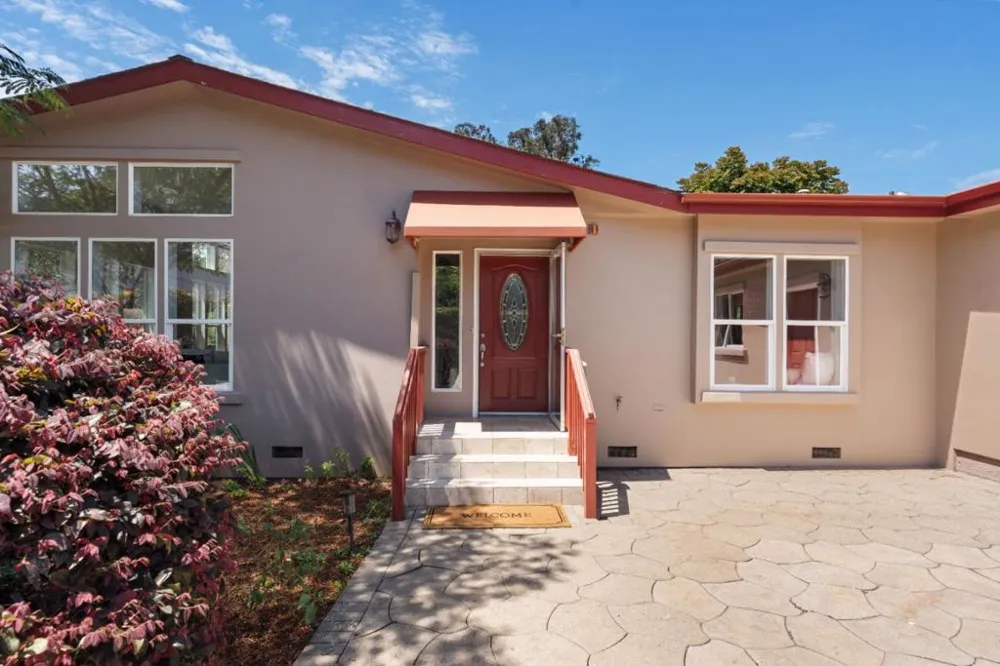 3210 Churnside Lane Santa Cruz, CA 95062
