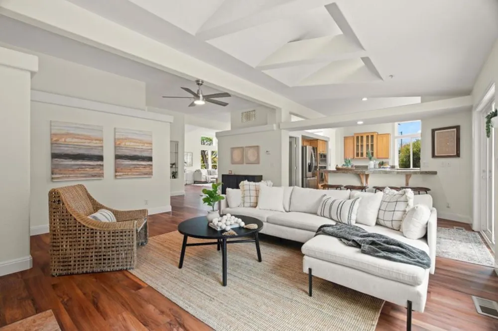 3210 Churnside Lane Santa Cruz, CA 95062
