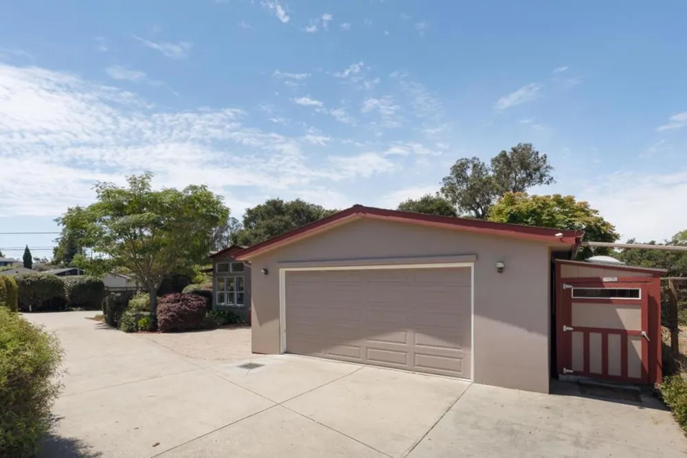 3210 Churnside Lane Santa Cruz, CA 95062