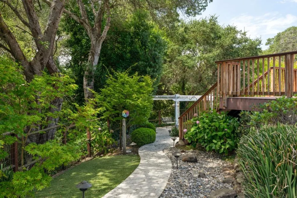 3210 Churnside Lane Santa Cruz, CA 95062
