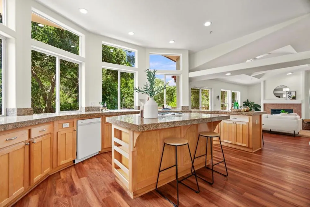 3210 Churnside Lane Santa Cruz, CA 95062