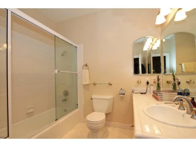 1990 Valparaiso Avenue Menlo Park, CA 94025