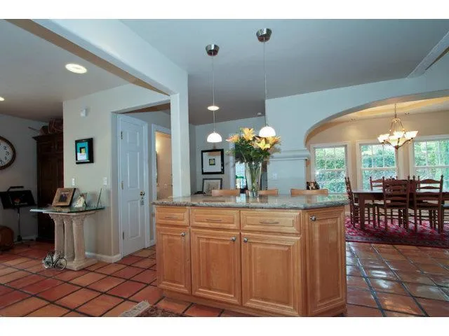 1990 Valparaiso Avenue Menlo Park, CA 94025