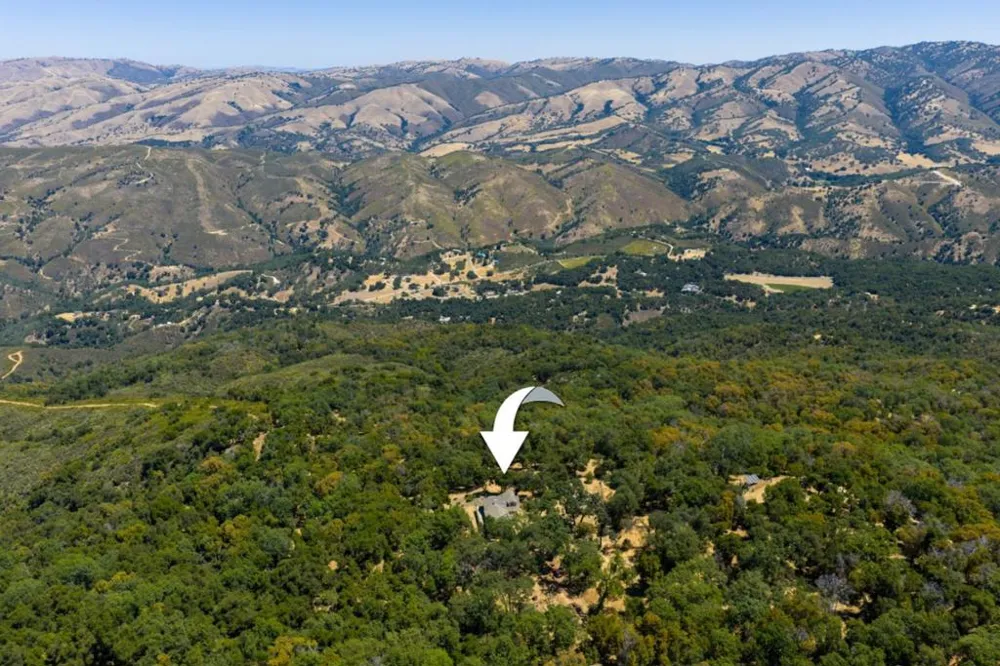 39537 Laurel Springs Road Carmel Valley, CA 93924