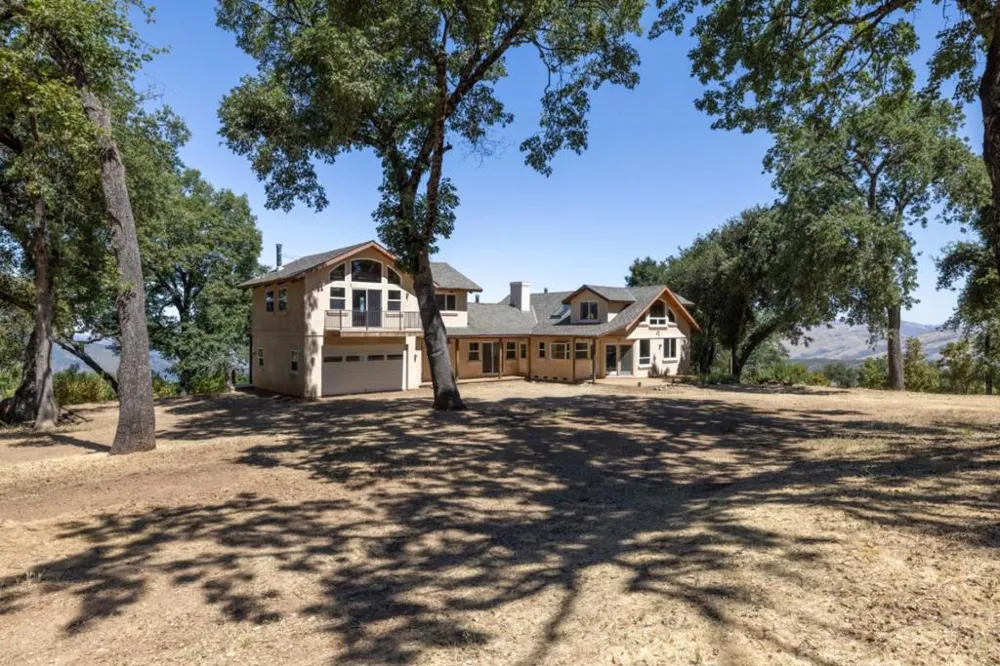 39537 Laurel Springs Road Carmel Valley, CA 93924