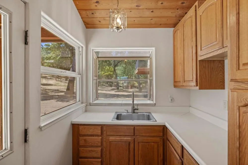 39537 Laurel Springs Road Carmel Valley, CA 93924
