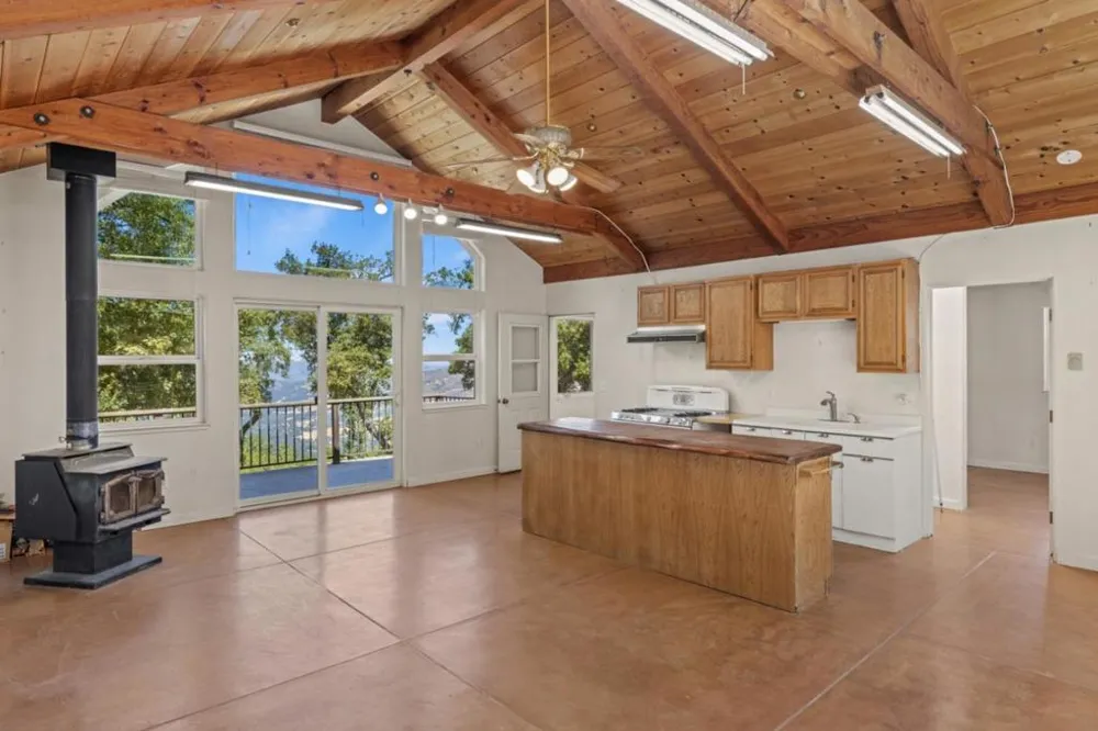 39537 Laurel Springs Road Carmel Valley, CA 93924