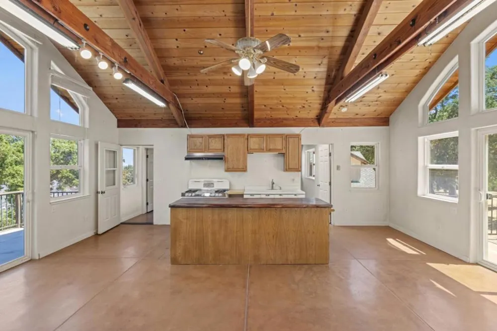 39537 Laurel Springs Road Carmel Valley, CA 93924