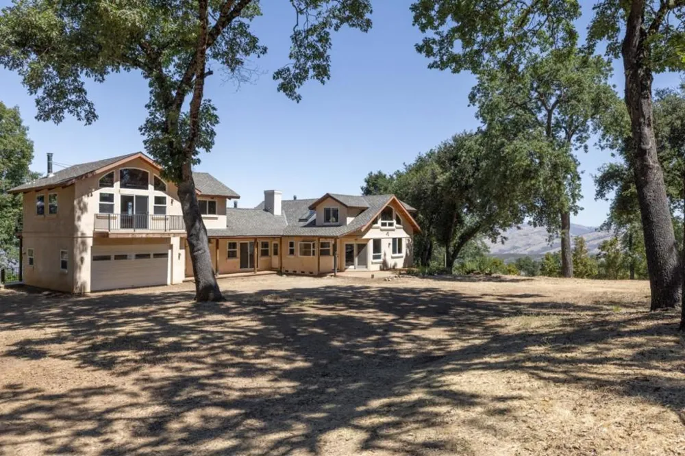 39537 Laurel Springs Road Carmel Valley, CA 93924