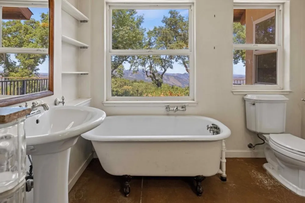 39537 Laurel Springs Road Carmel Valley, CA 93924