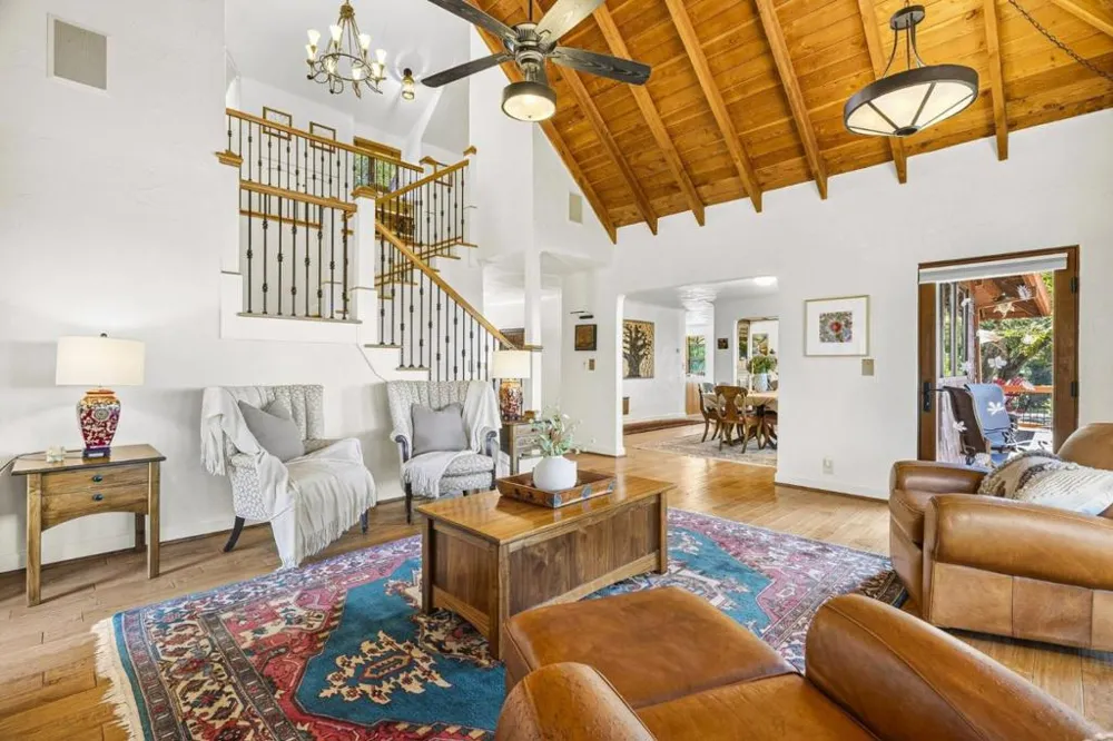 50 Magnifico Vita Lane Watsonville, CA 95076