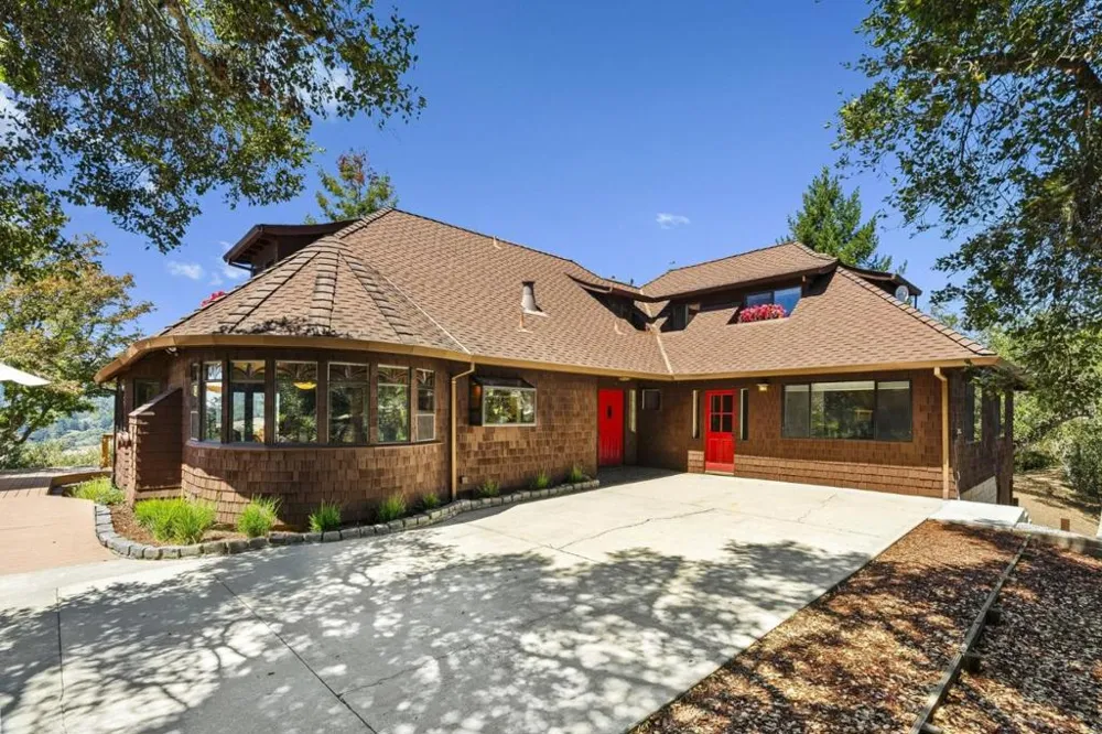 50 Magnifico Vita Lane Watsonville, CA 95076