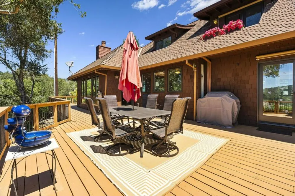 50 Magnifico Vita Lane Watsonville, CA 95076