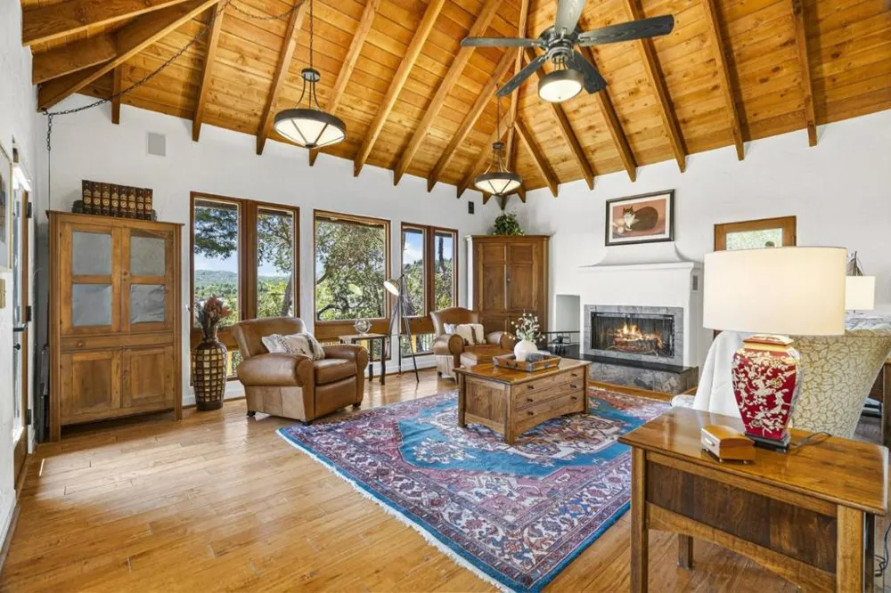 50 Magnifico Vita Lane Watsonville, CA 95076