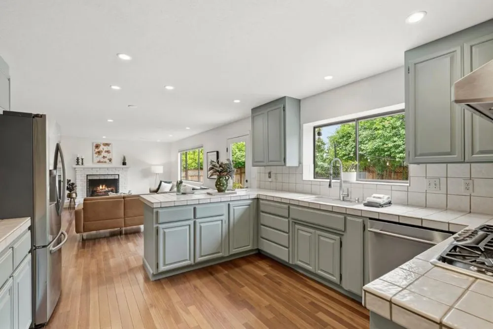 105 Quarry Lane Santa Cruz, CA 95060