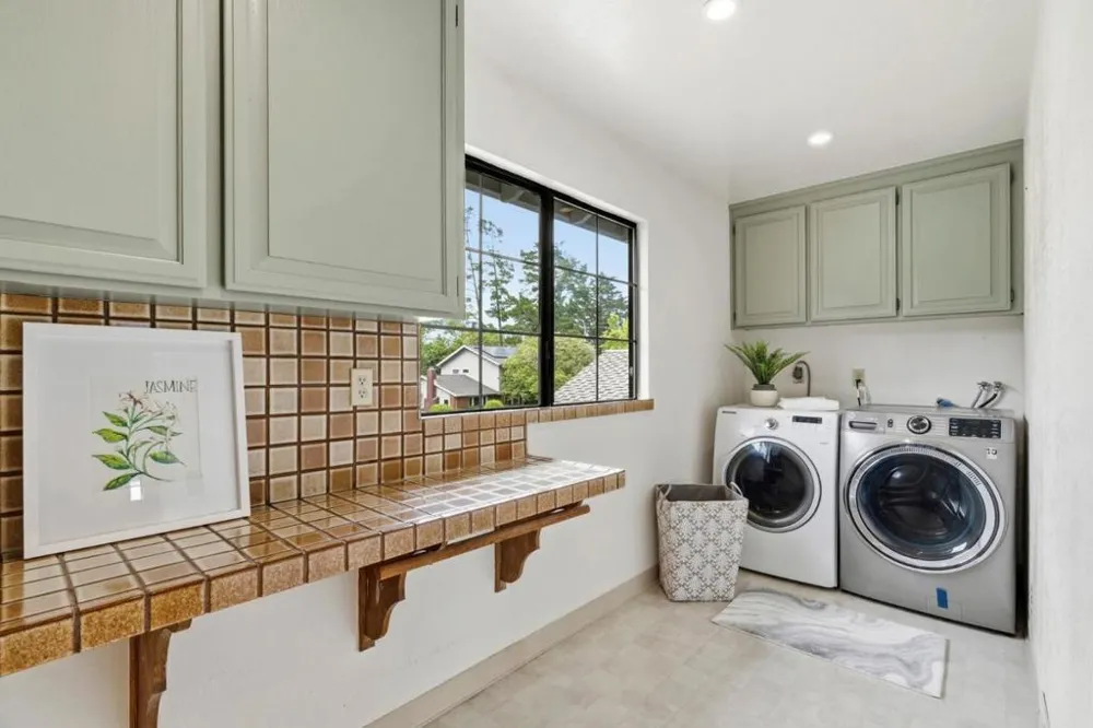 105 Quarry Lane Santa Cruz, CA 95060
