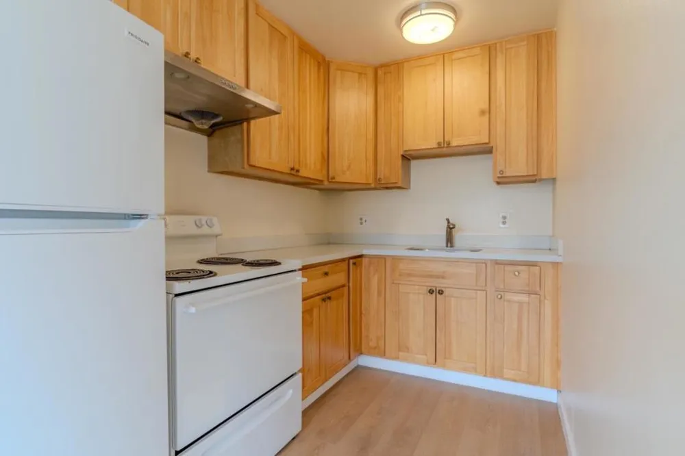 580 Lisbon Street #6 Daly City, CA 94014