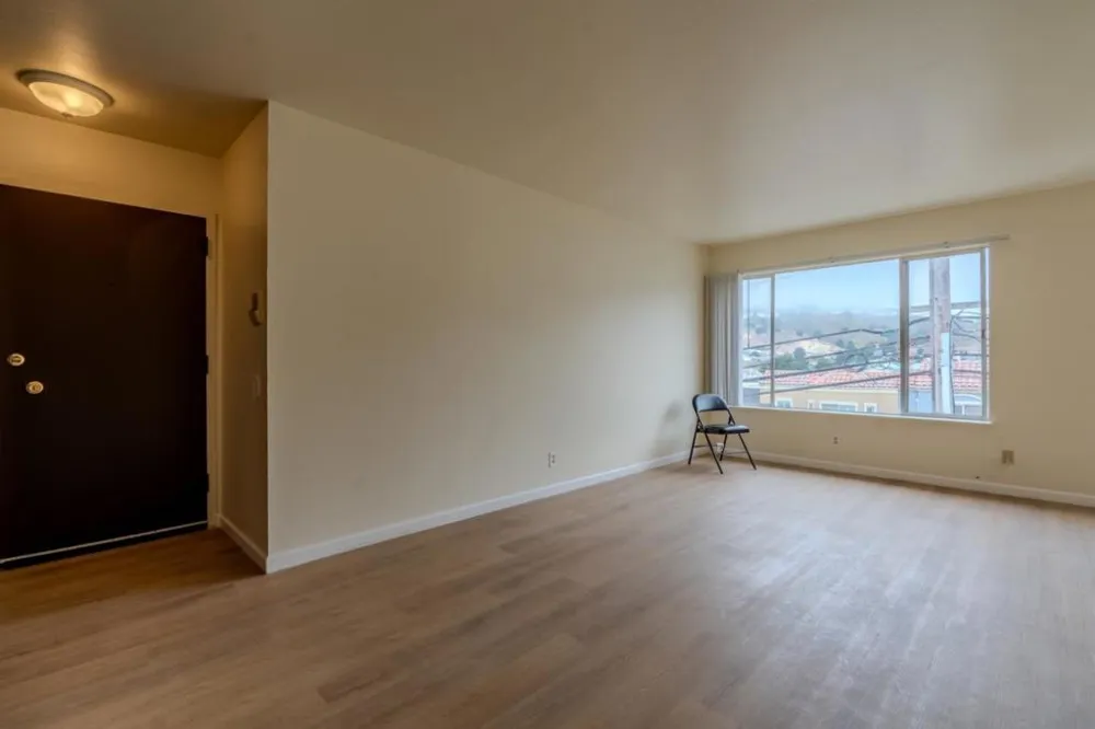 580 Lisbon Street #6 Daly City, CA 94014