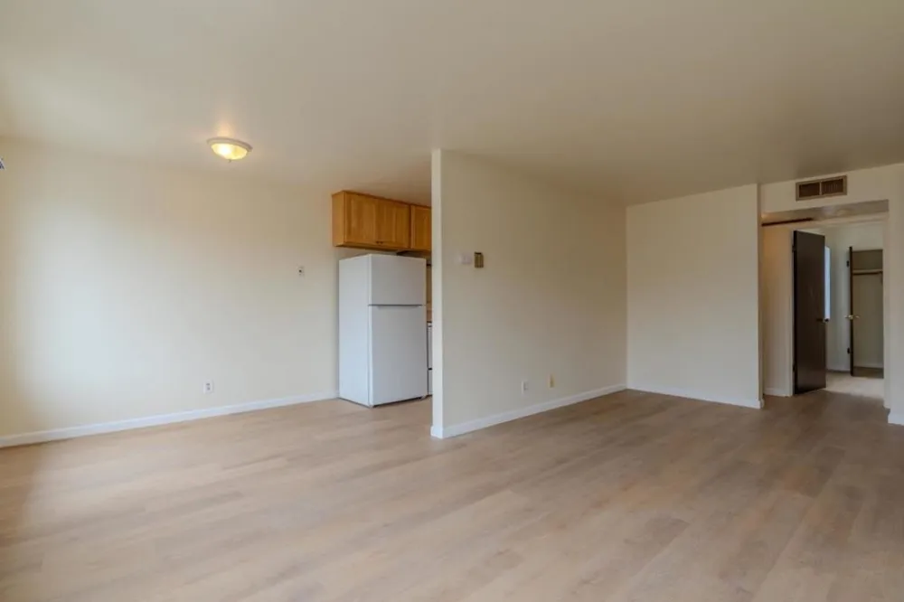 580 Lisbon Street #6 Daly City, CA 94014