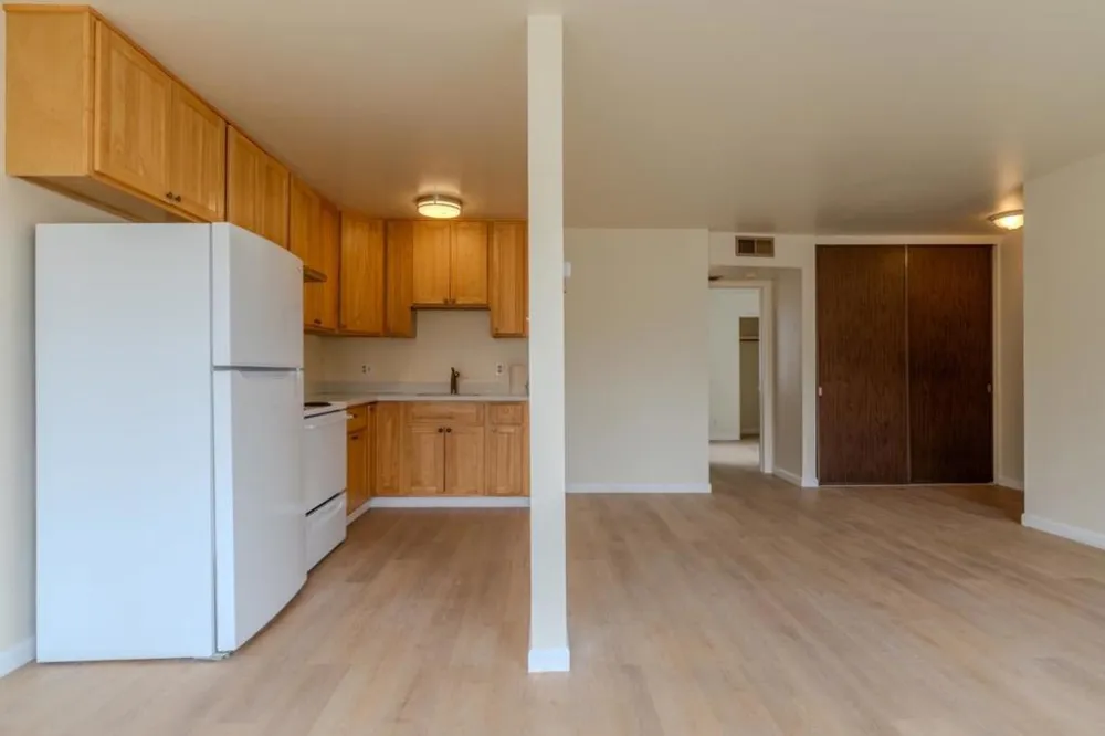 580 Lisbon Street #6 Daly City, CA 94014