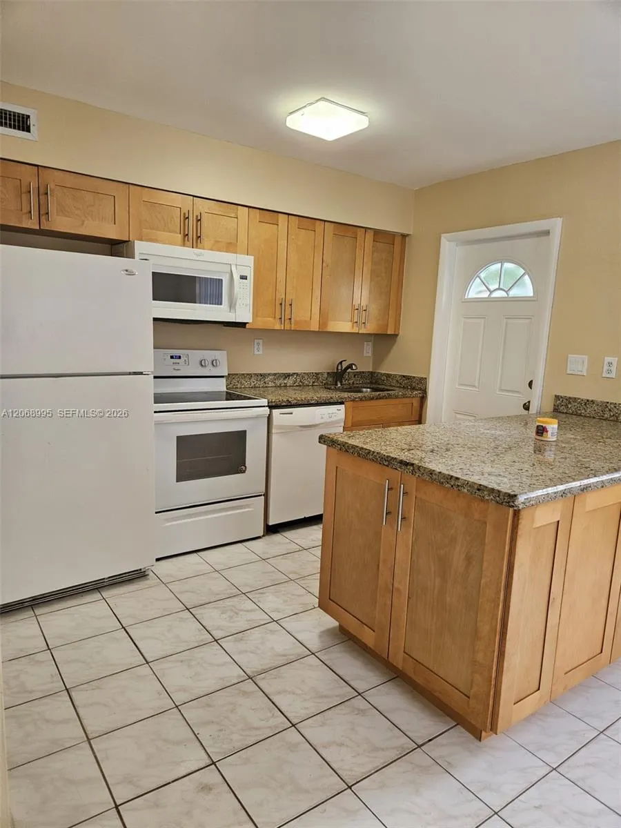 1008 NE 34th Ct #A Oakland Park, FL 33334