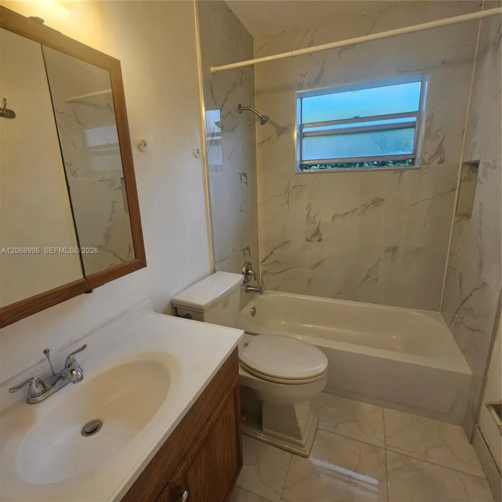 1008 NE 34th Ct #A Oakland Park, FL 33334