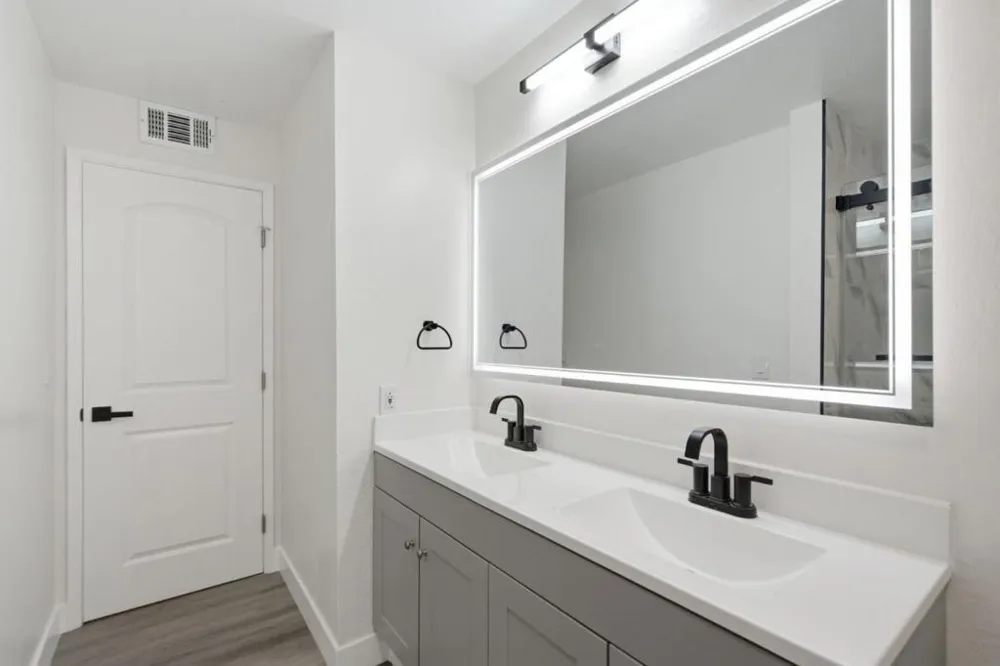 1458 Hudson Street #302 Redwood City, CA 94061