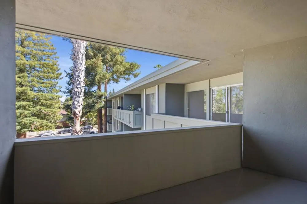 1458 Hudson Street #302 Redwood City, CA 94061