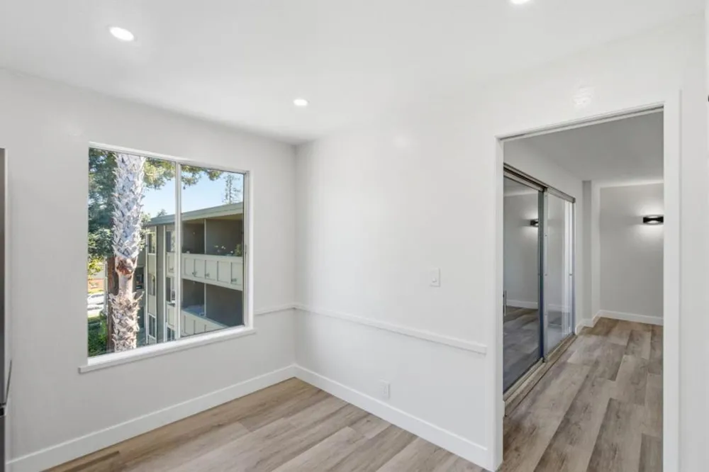 1458 Hudson Street #302 Redwood City, CA 94061