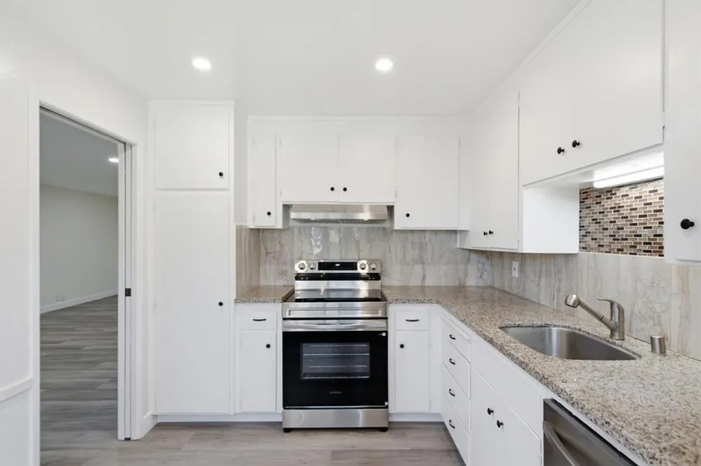 1458 Hudson Street #302 Redwood City, CA 94061