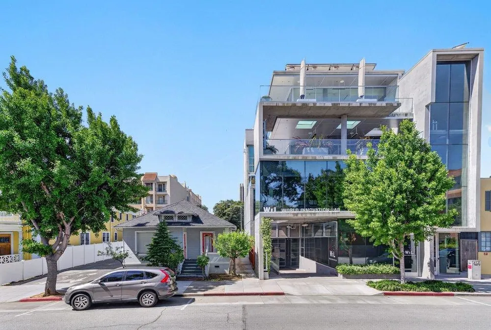 640 Waverley Street Palo Alto, CA 94301