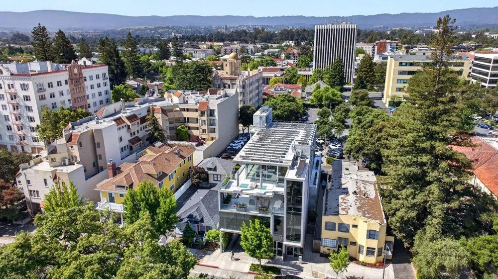 640 Waverley Street Palo Alto, CA 94301