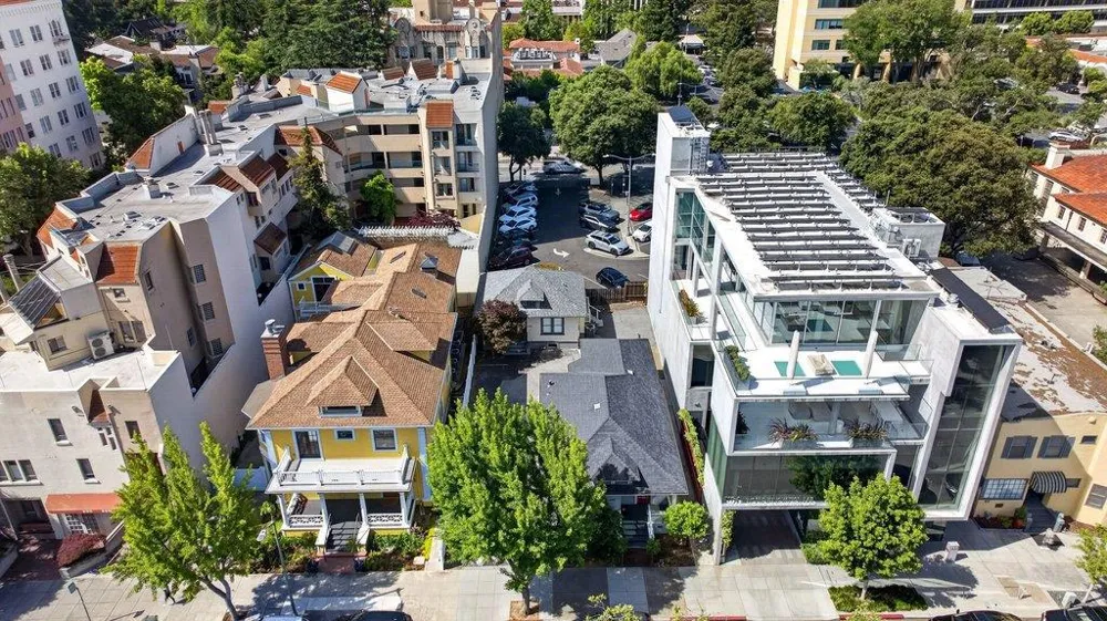640 Waverley Street Palo Alto, CA 94301