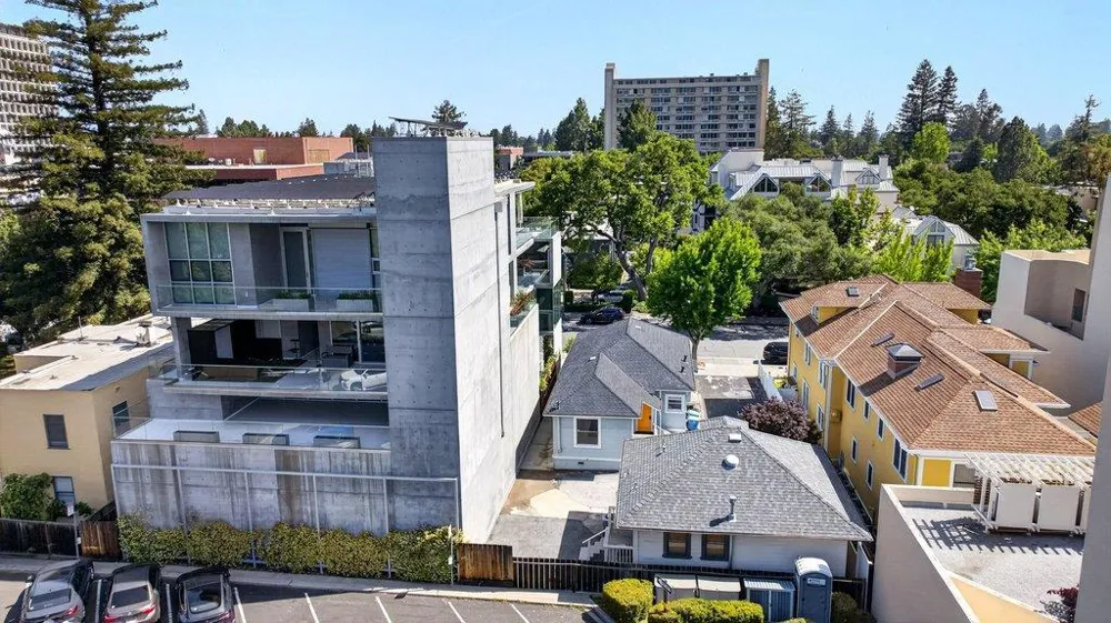 640 Waverley Street Palo Alto, CA 94301