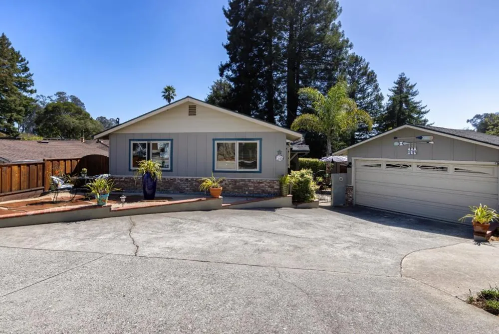 514 Humes Avenue Aptos, CA 95003