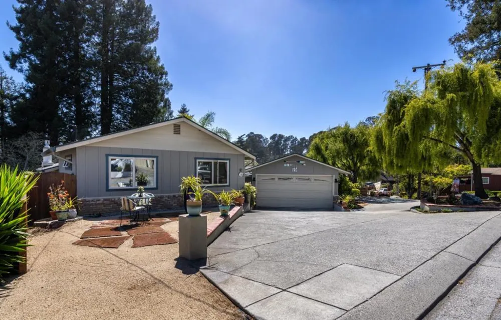 514 Humes Avenue Aptos, CA 95003