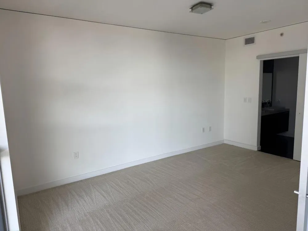 9 Macarthur Place Santa Ana, CA 92707