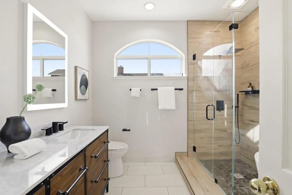 444 San Antonio Road #7B Palo Alto, CA 94306