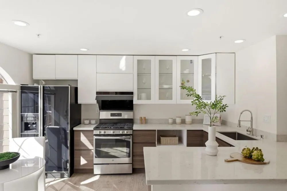 444 San Antonio Road #7B Palo Alto, CA 94306